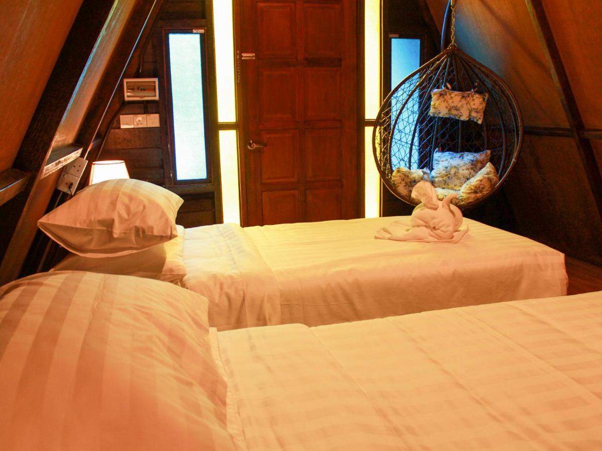 Rustcamps Glamping Resort Genting Highlands Exterior photo